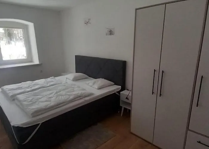 Haus Am Park بيت للعطل *